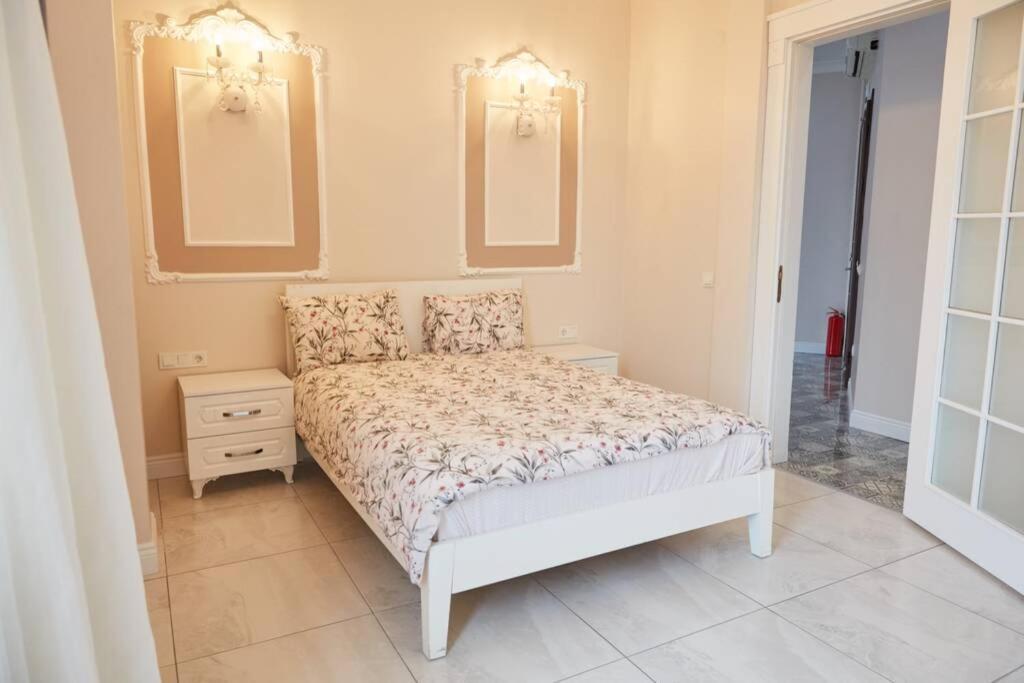 Taksim Square Apartment, Great View, Luxury Istanbul Exteriör bild