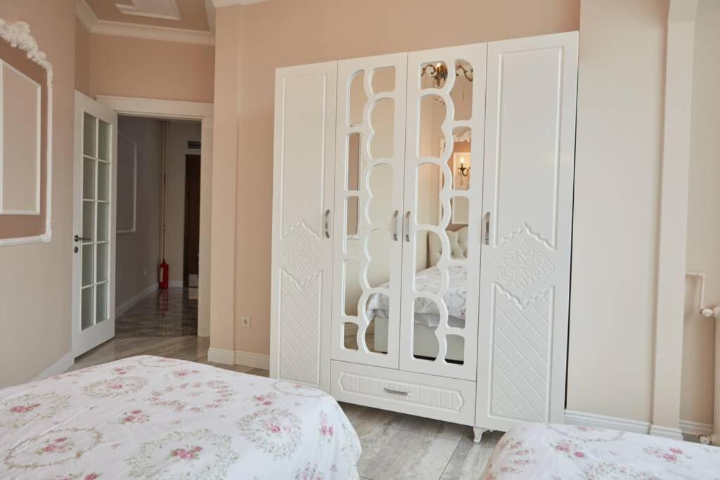 Taksim Square Apartment, Great View, Luxury Istanbul Exteriör bild