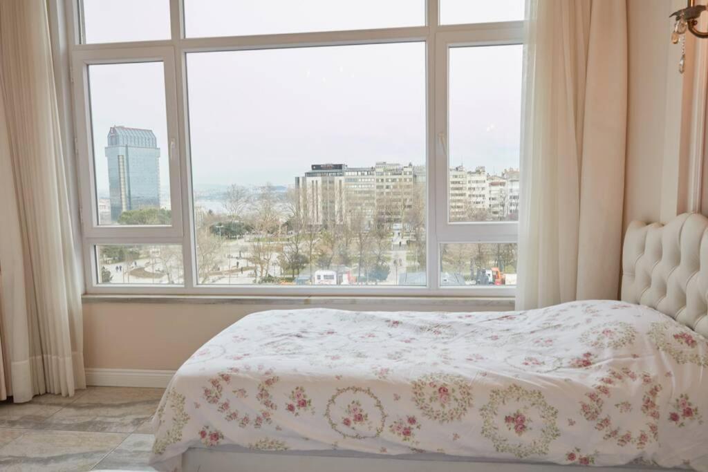 Taksim Square Apartment, Great View, Luxury Istanbul Exteriör bild